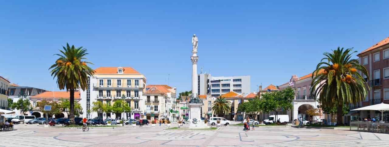 Apartamento situado no centro histórico da cidade Setúbal Exterior foto